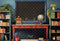 Offres Éclair-Kate Retour à l'école Livres Bureau Tableau noir Toile de fond conçue par Emetselch - Kate Backdrop FR