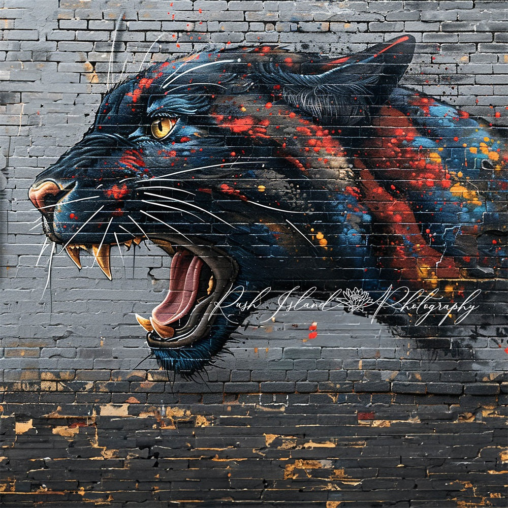 Kate Panthère noire Mur de briques Graffiti Toile de fond conçue par Laura Bybee