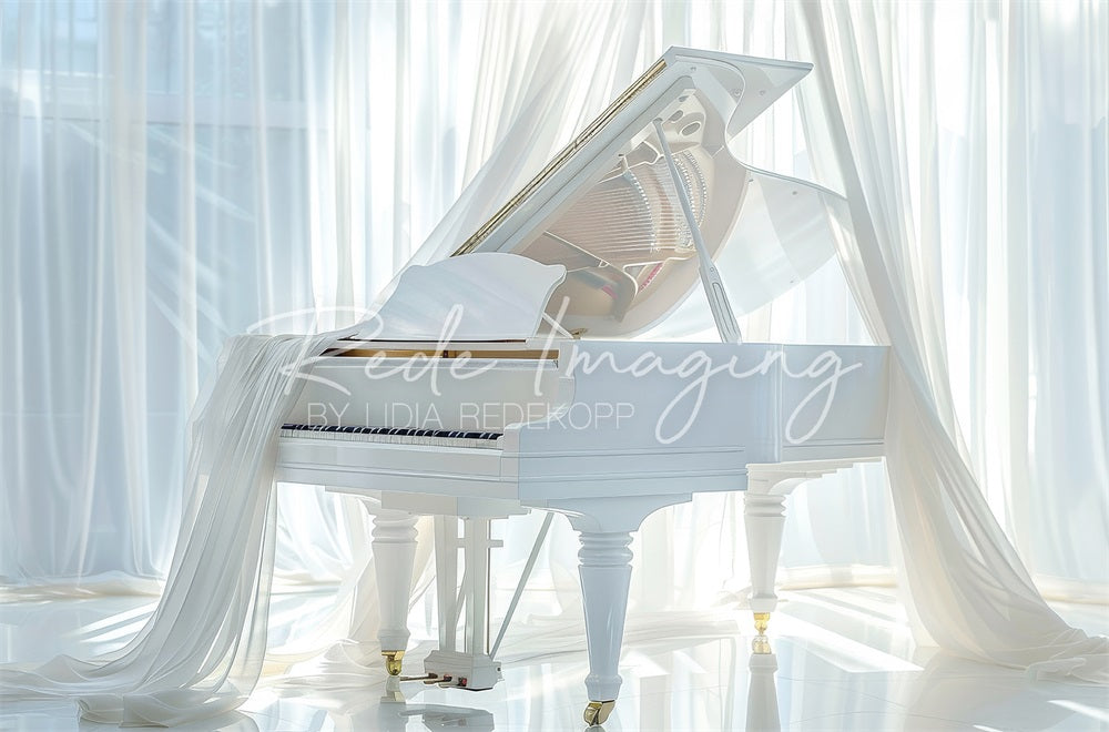 Kate Piano Blanc Rideaux Élégant Toile de fond conçue par Lidia Redekopp