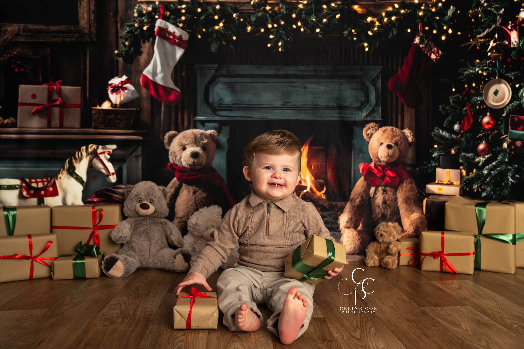 Kate Noël Cadeau Ours en peluche Cheminée Bois Toile de fond conçue par Emetselch - Kate Backdrop FR
