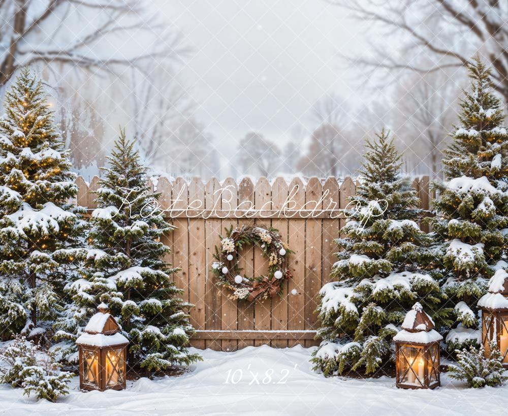 Kate Hiver Extérieur Forêt Sapin de Noël Clôture Toile de fond conçue par Emetselch - Kate Backdrop FR