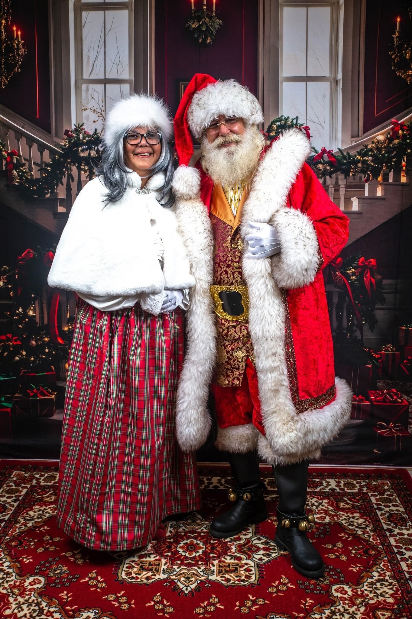 Kate Sapin de Noël Rétro Grand escalier Rouge Toile de fond conçue par Emetselch - Kate Backdrop FR