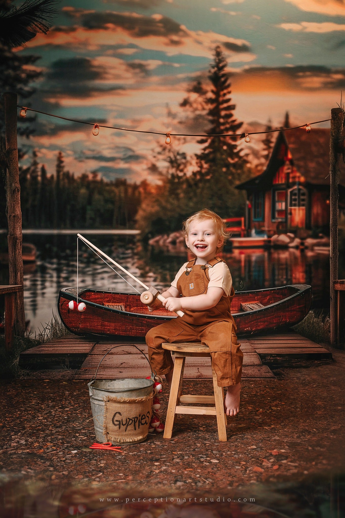 Kate Canoë Quai Lac Forêt Cabane Toile de fond conçue par Lidia Redekopp - Kate Backdrop FR