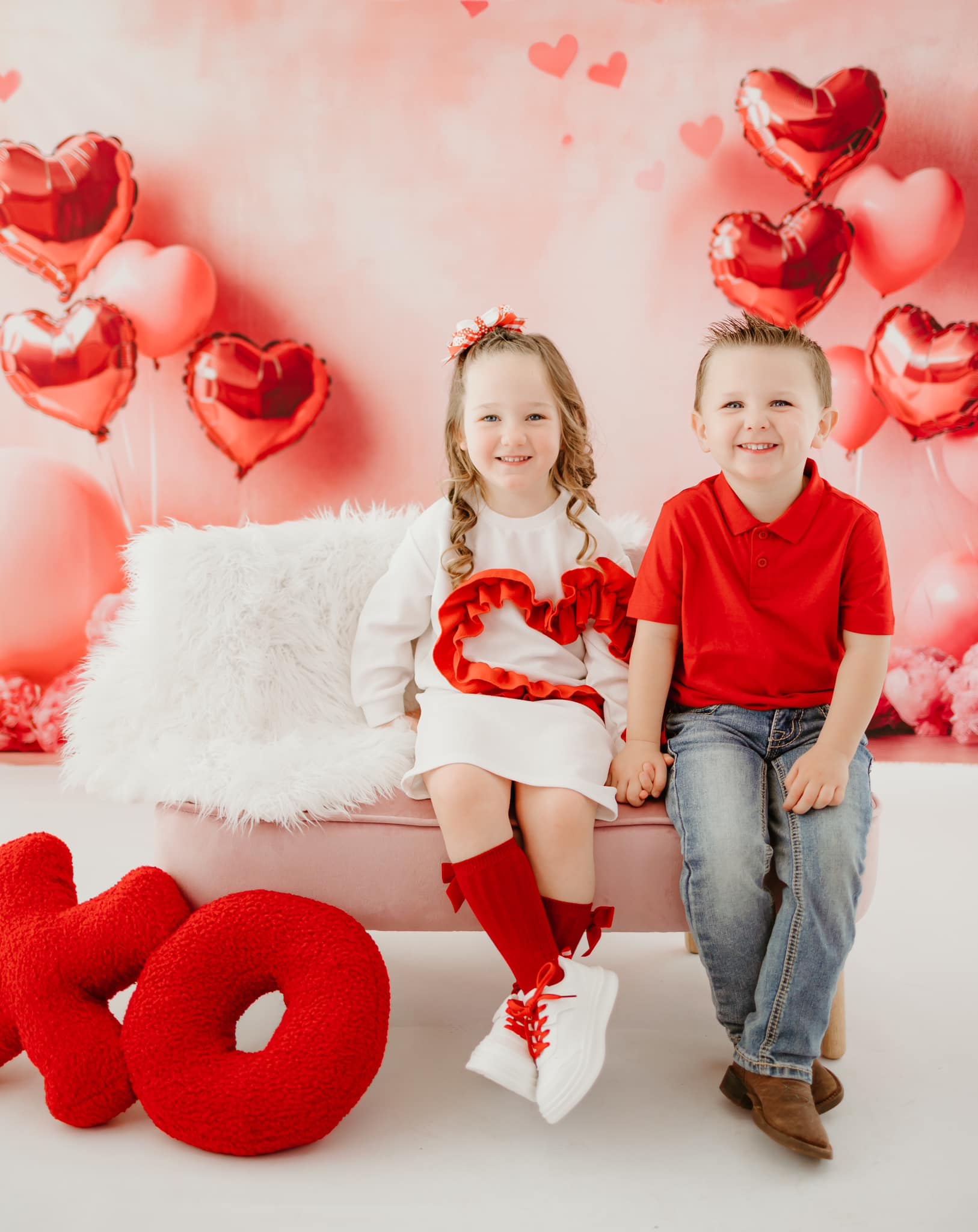 Kate Saint Valentin Vélo Ballons Rose Toile de fond conçue par Patty Roberts - Kate Backdrop FR
