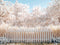 Kate Printemps Fleurs Blanc Clôture Jardin Toile de fond conçue par Mini MakeBelieve - Kate Backdrop FR