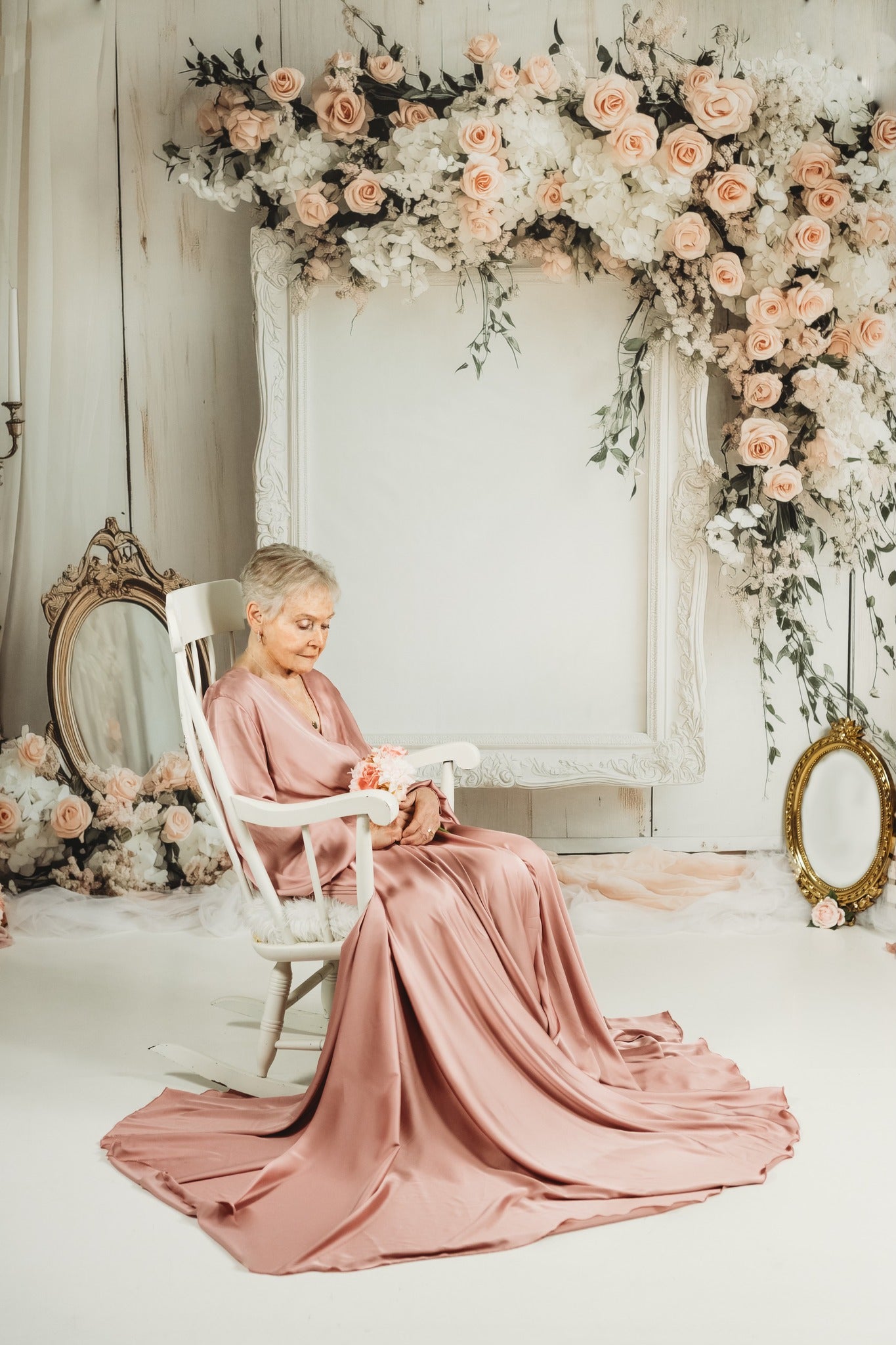 Kate Mariage Fleurs Miroir Rideaux Toile de fond conçue par Patty Roberts - Kate Backdrop FR