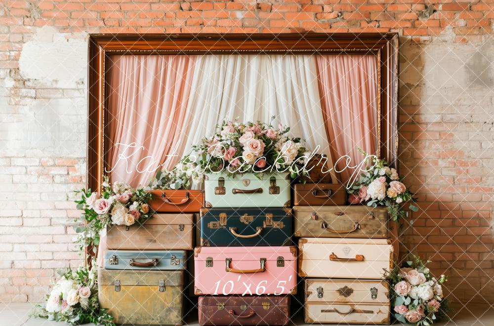 Kate Voyages Valises Fleur Mur de briques Toile de fond conçue par Patty Roberts - Kate Backdrop FR