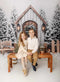 Kate Noël Hiver Maison Neige Clôture Toile de fond conçue par Emetselch - Kate Backdrop FR