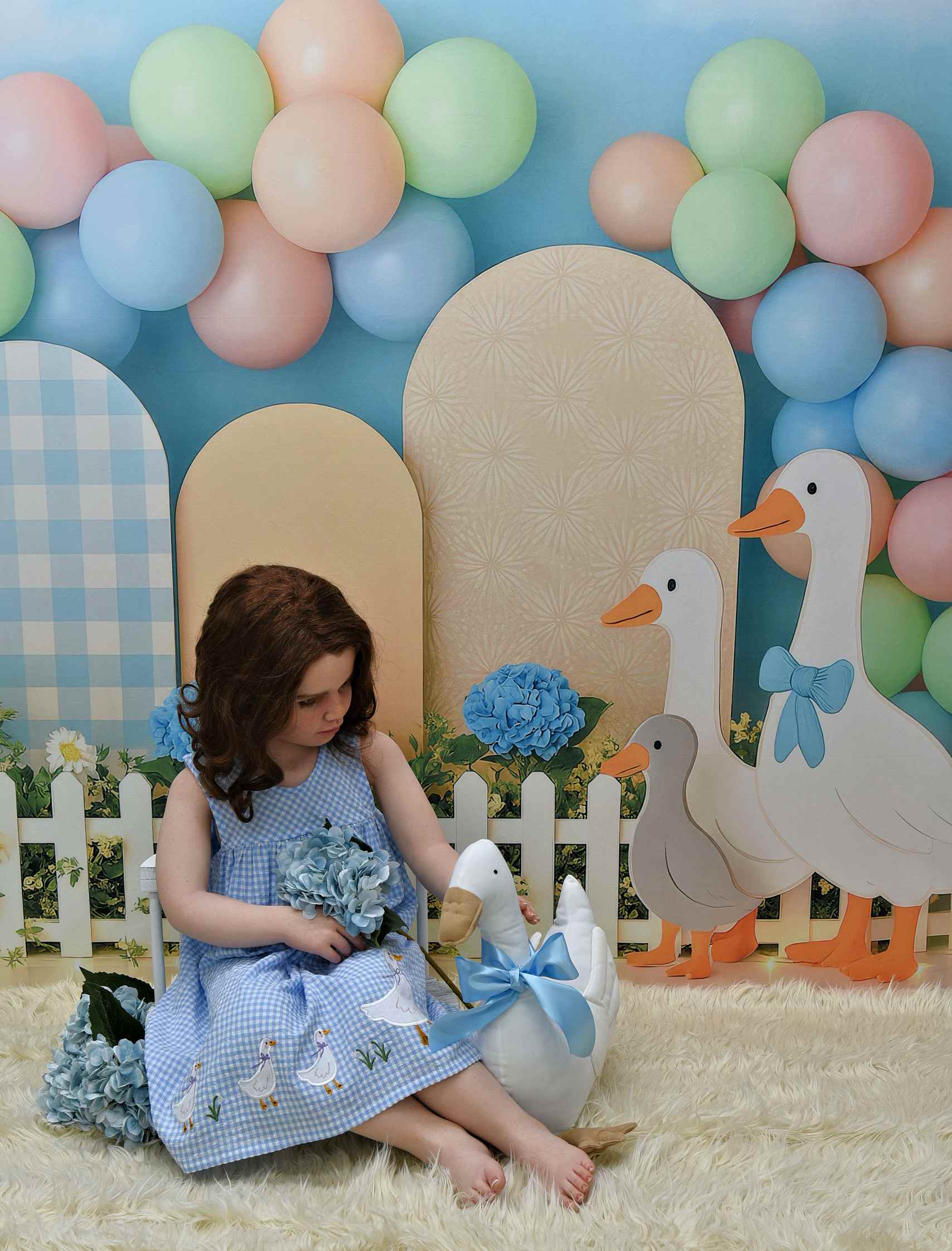 Kate Anniversaire Jardin Oies Pastel Ballons Toile de fond conçue par Patty Roberts - Kate Backdrop FR