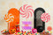 Kate Halloween Bonbons Trick or Treat Toile de fond conçue par Patty Roberts - Kate Backdrop FR