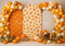 Kate Automne Citrouille Épouvantail Ballons Toile de fond conçue par Patty Roberts - Kate Backdrop FR