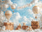 Kate Montgolfières Nuages Voyage Ciel Enfant Toile de fond en Laine conçue par Emetselch - Kate Backdrop FR