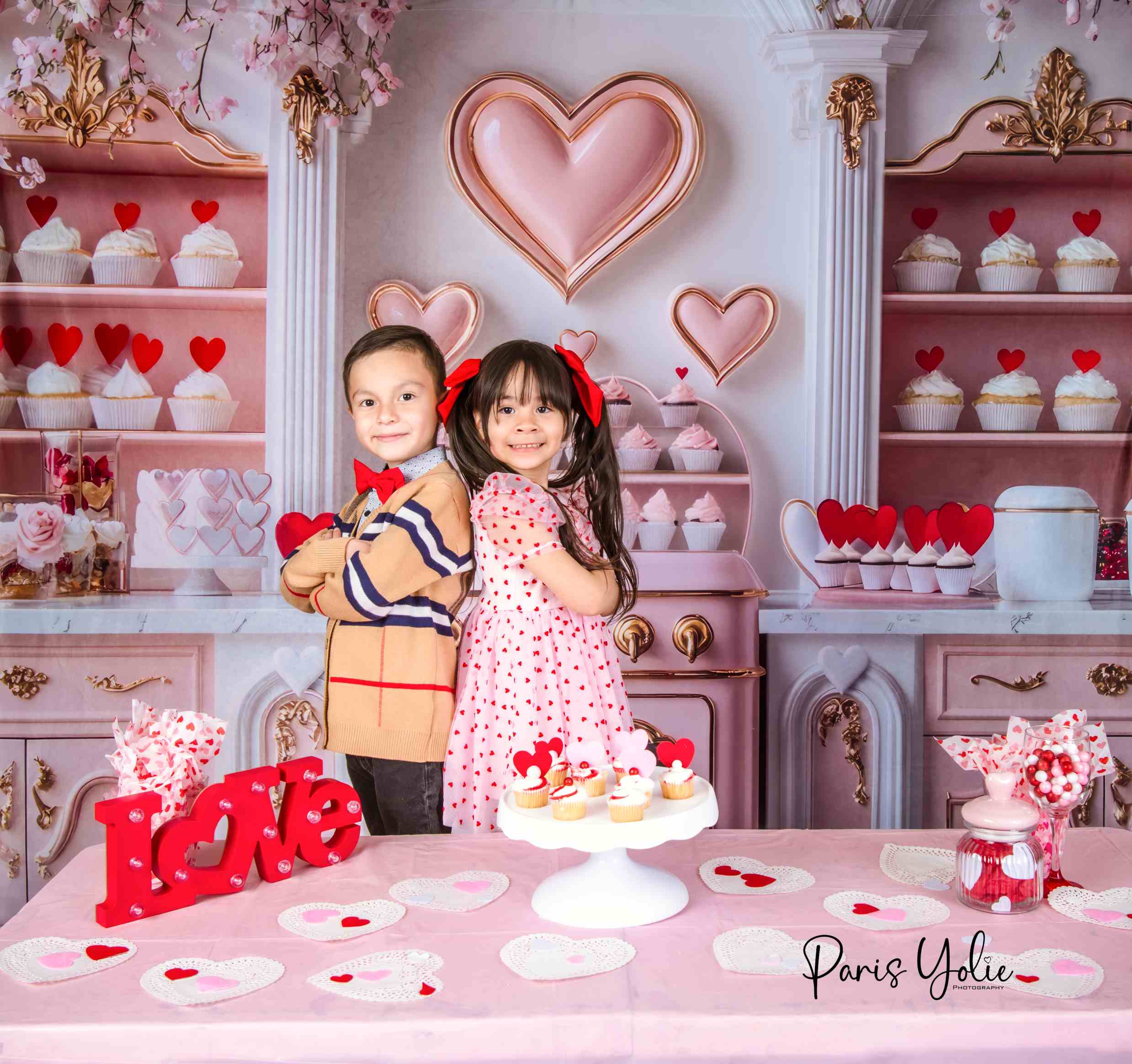 Kate Saint Valentin Rose Cuisine Gâteaux Toile de fond conçue par Mini MakeBelieve - Kate Backdrop FR