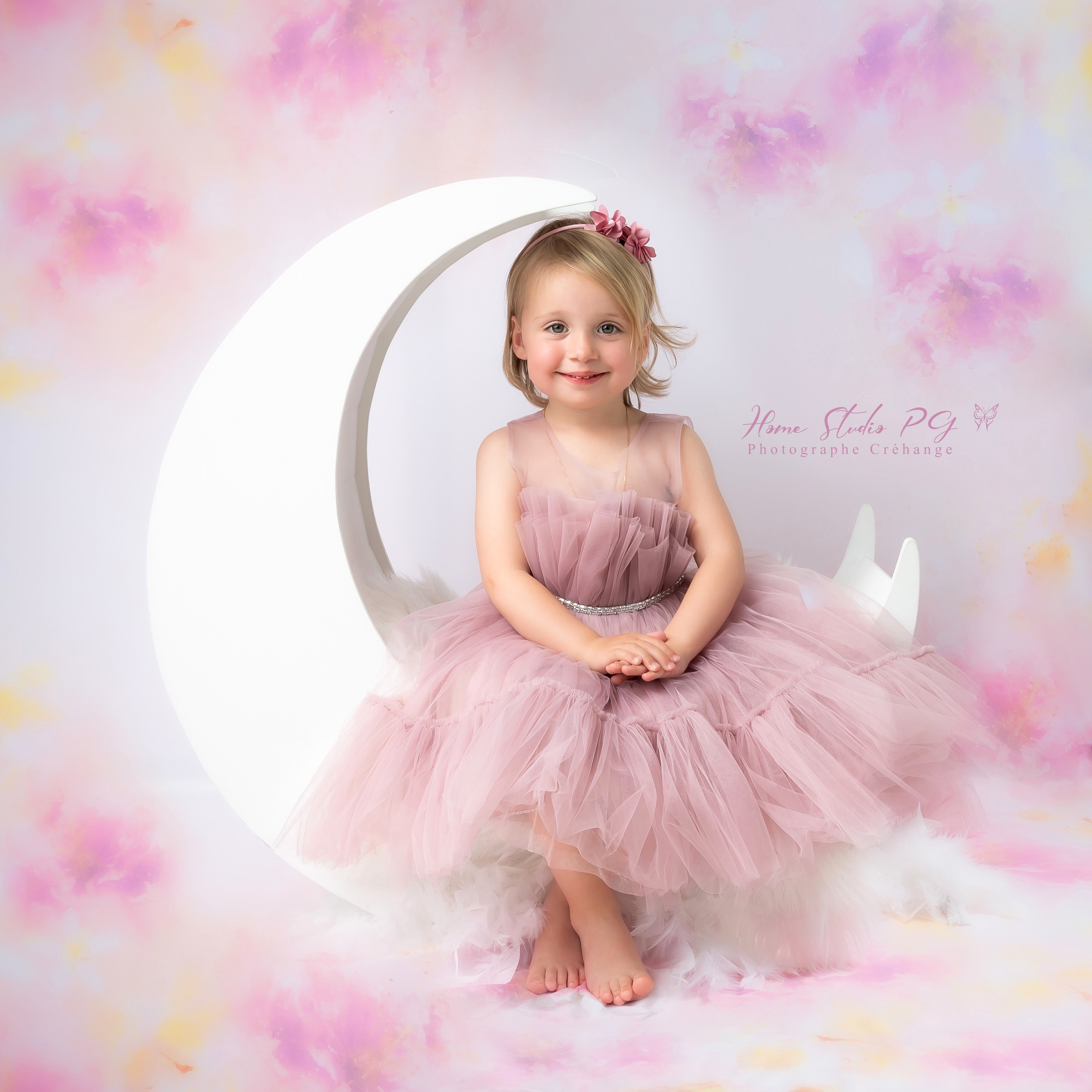 Kate Fleurs Rose Beaux-Arts Aquarelles Toile de fond conçue par Veronika Gant