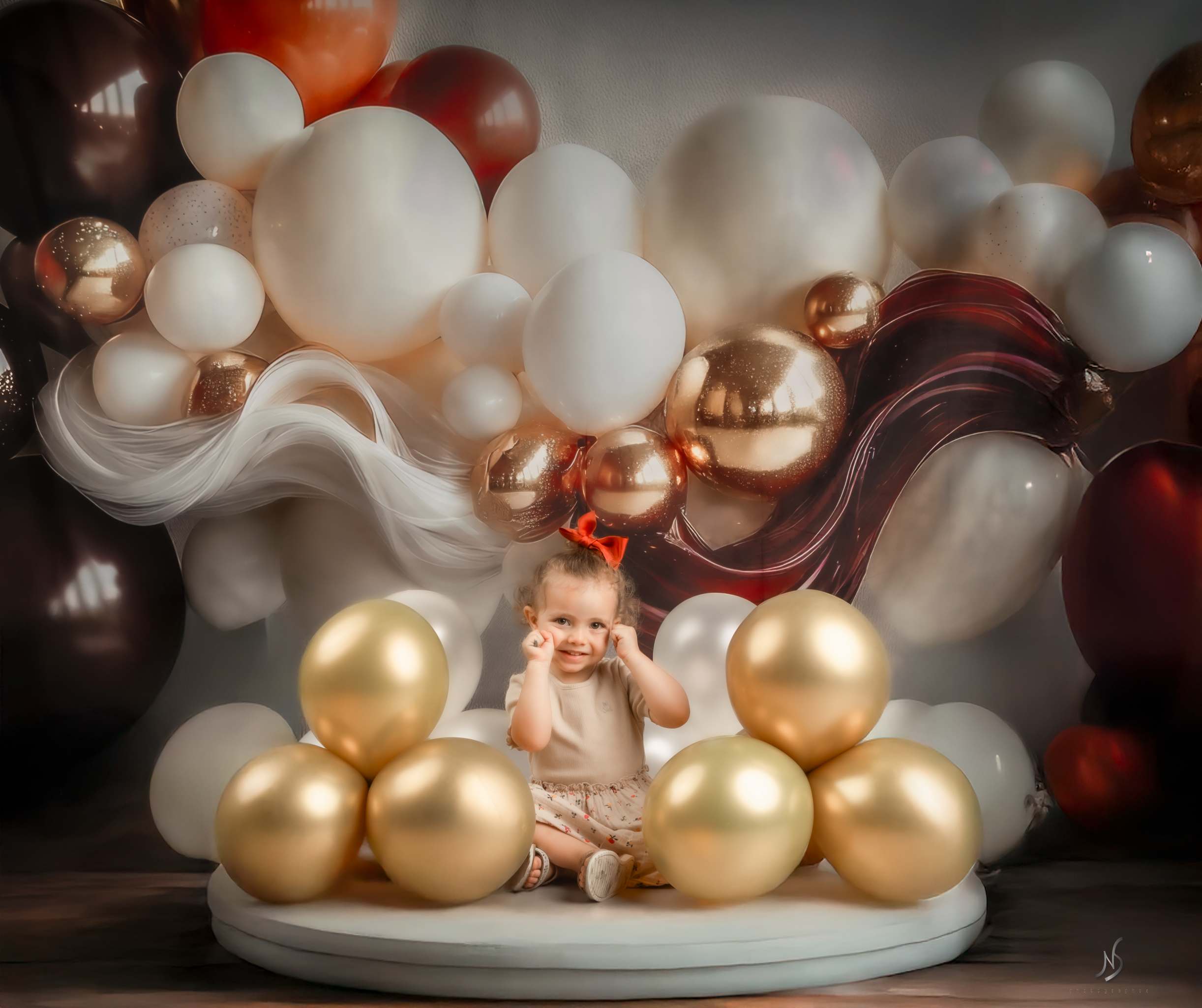 Kate Ballons Vague Marron Cake smash Toile de fond conçue par Mini MakeBelieve