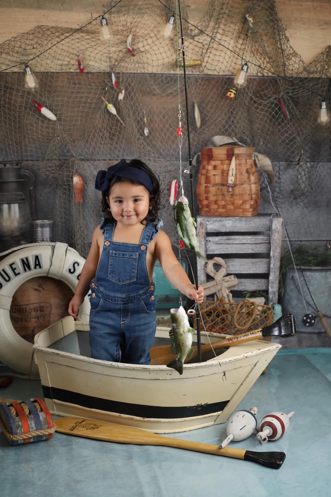 Kate Été Filet de pêche Enfants Toile de fond conçue par Arica Kirby
