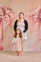 Kate Fleur Rose Nœud Rideaux Mur Vintage Toile de fond conçue par Patty Roberts - Kate Backdrop FR