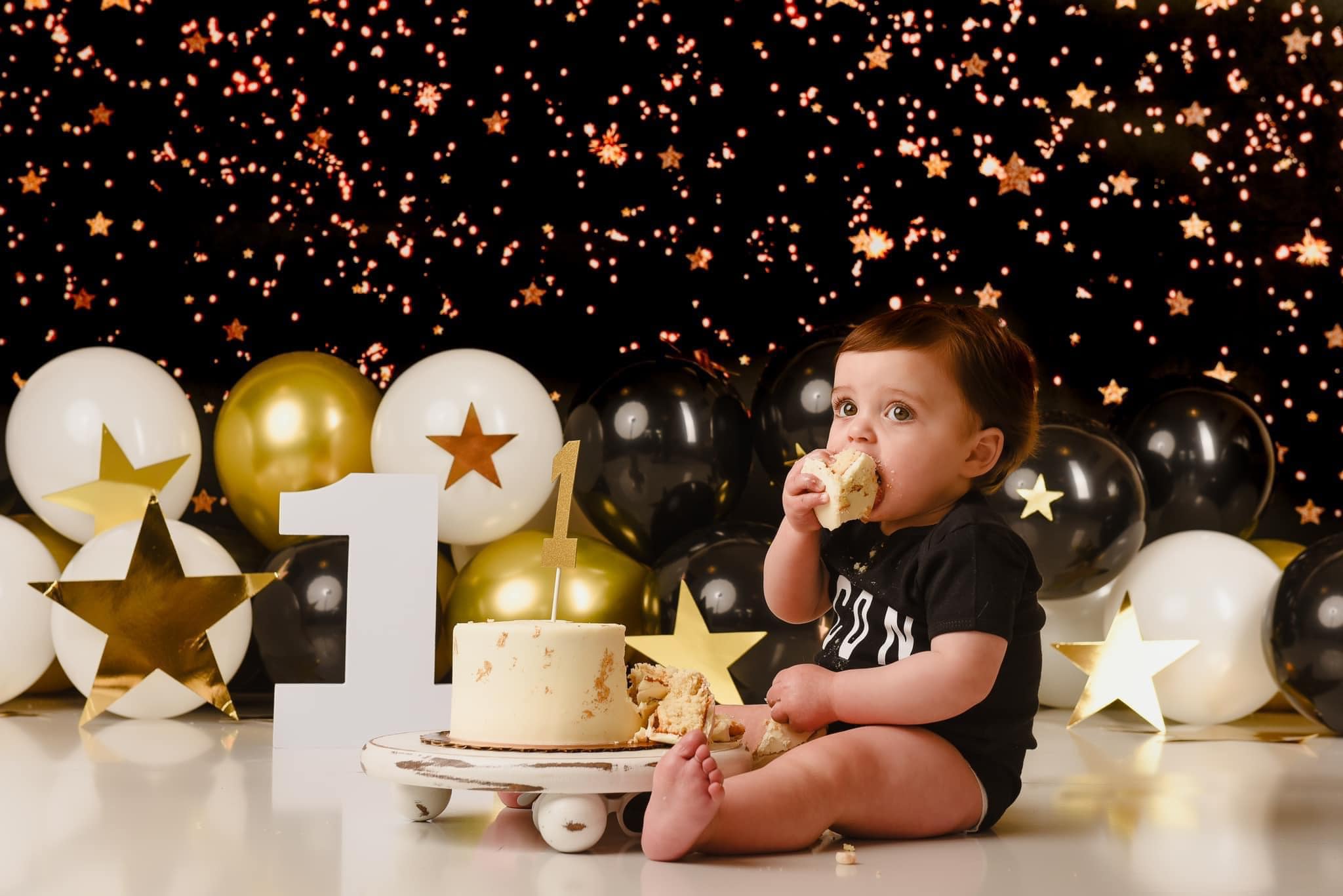Kate Enfants Bokeh Étoiles Doré Noir Toile de fond conçu par Jerry sina