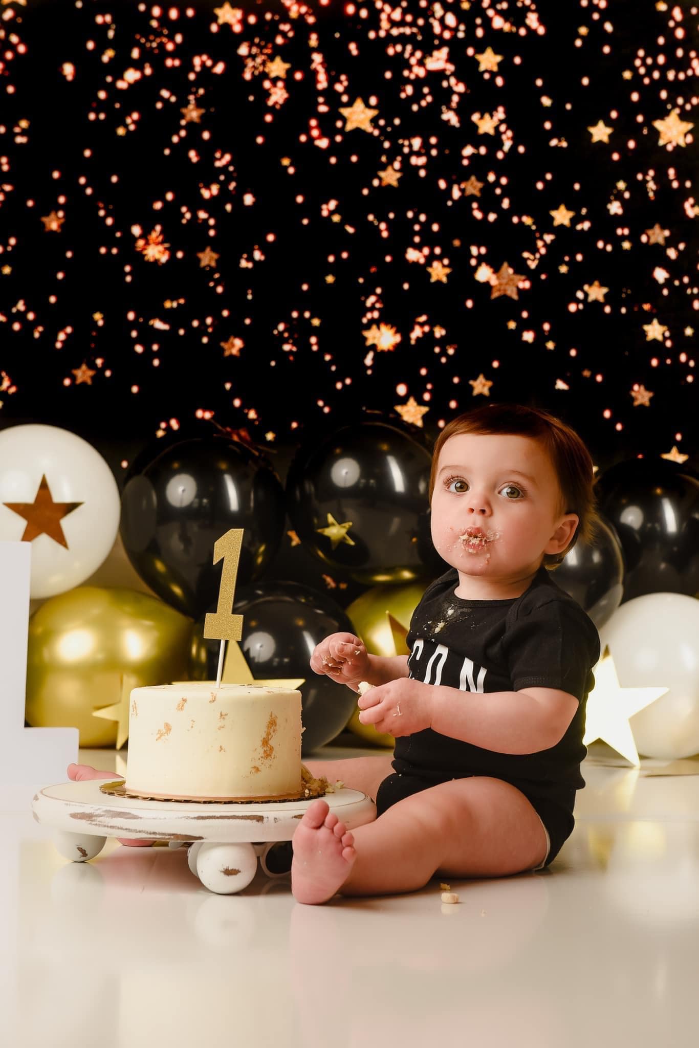 Kate Enfants Bokeh Étoiles Doré Noir Toile de fond conçu par Jerry sina