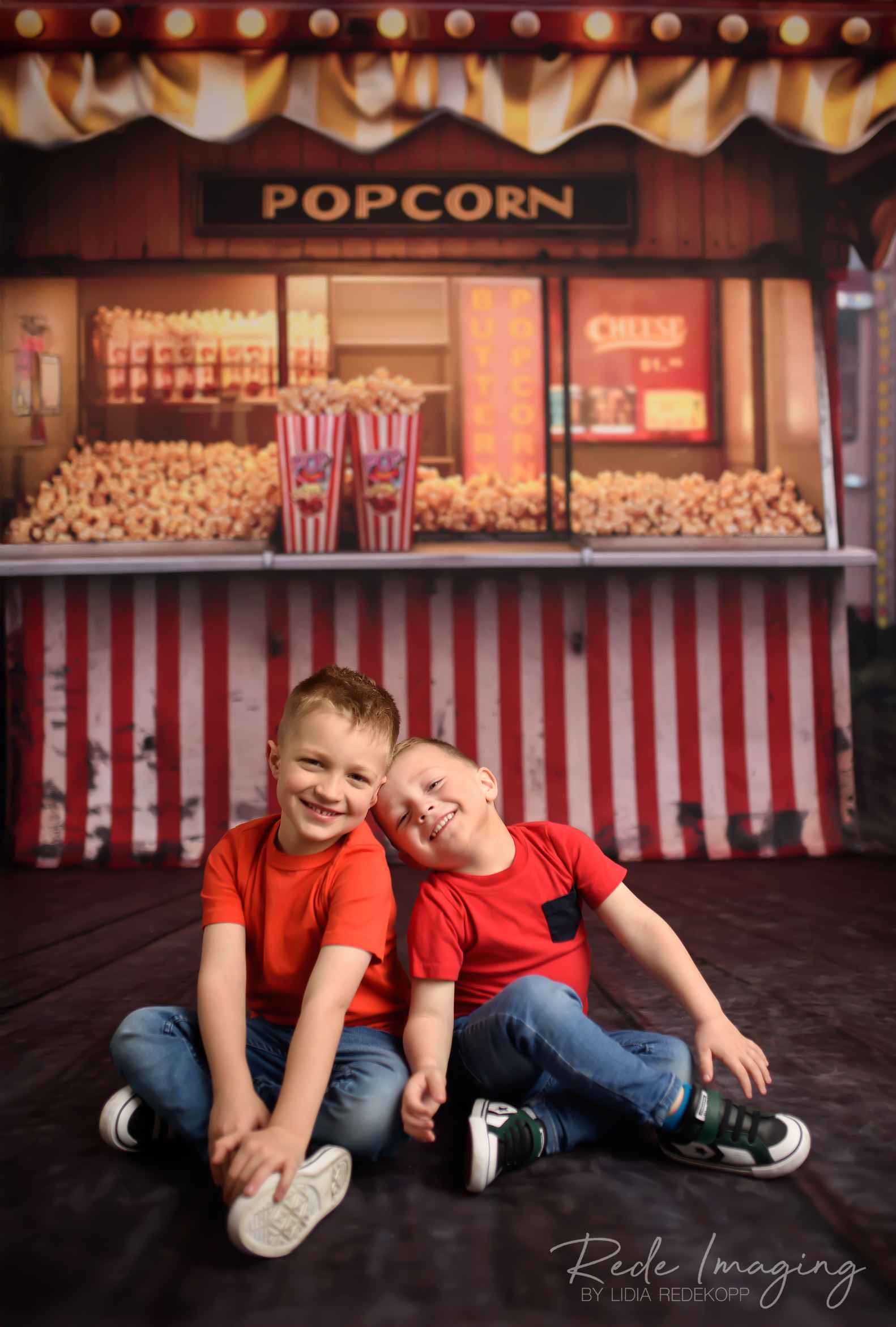 Kate Sweep Mur-à-Sol Parc d'attractions Stand de pop-corn Toile de fond conçue par Lidia Redekopp - Kate Backdrop FR