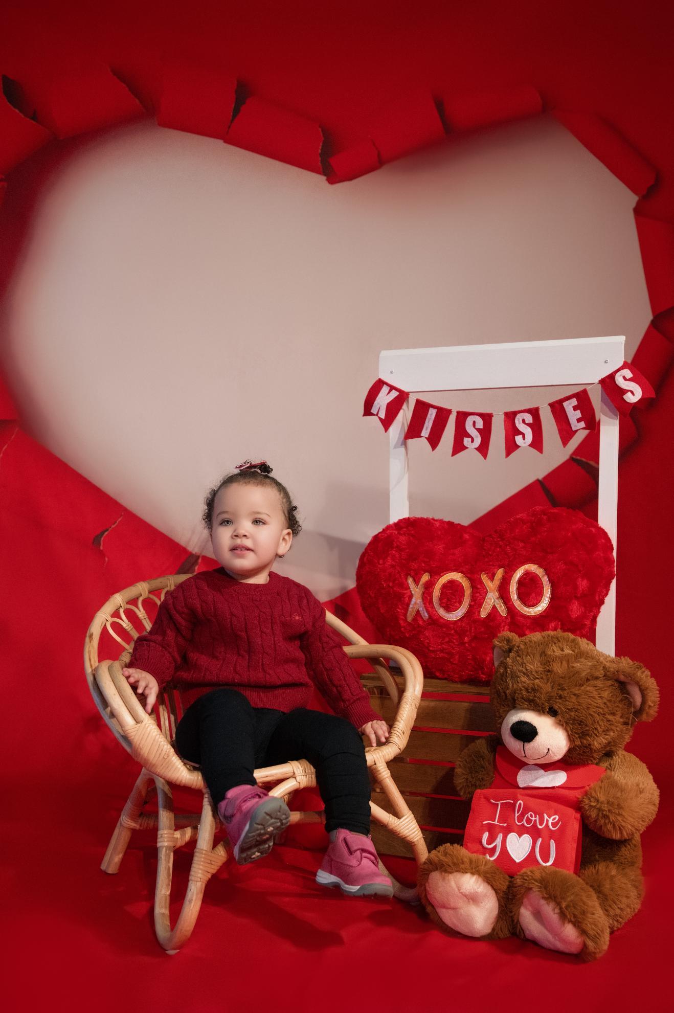 Kate Sweep Mur-à-Sol Saint-Valentin Rouge Déchiré Cœur Toile de fond conçue par Melissa King - Kate Backdrop FR