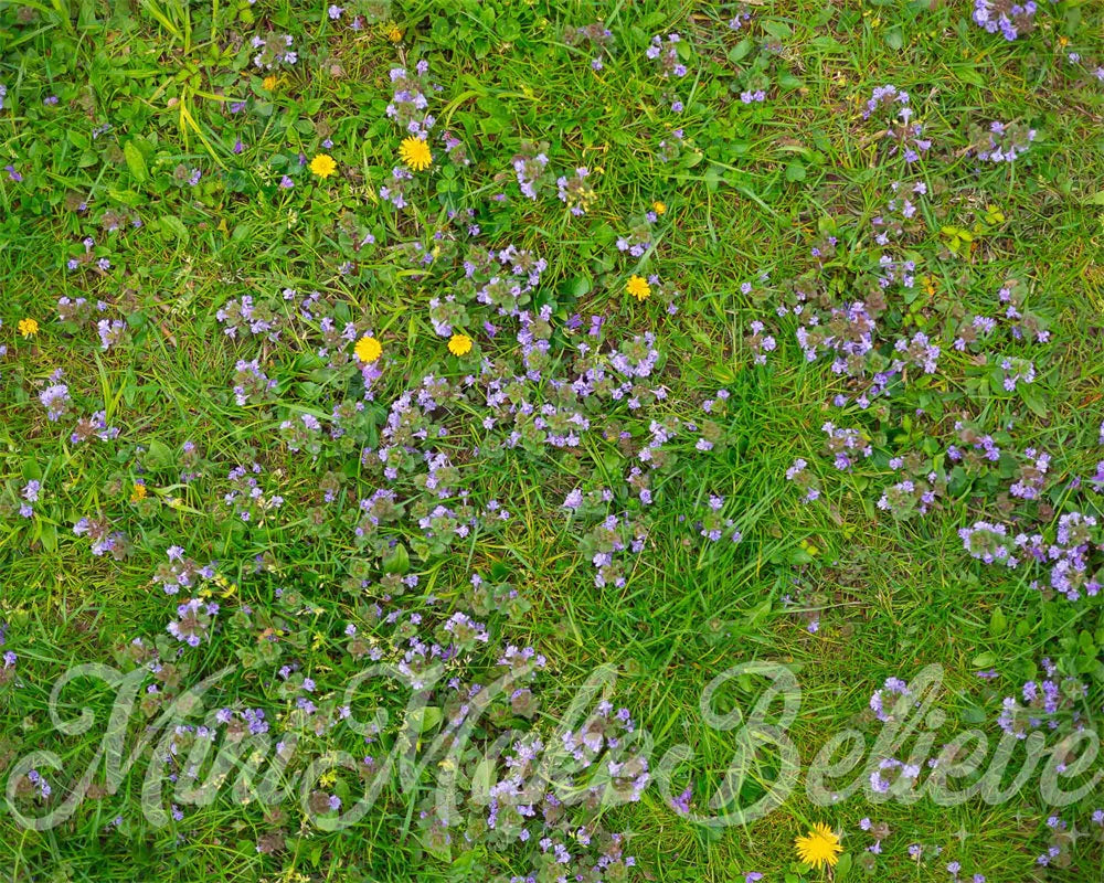 Kate Vert Prairie Fleurs Tapis de sol en Caoutchouc conçue par Mini MakeBelieve - Kate Backdrop FR
