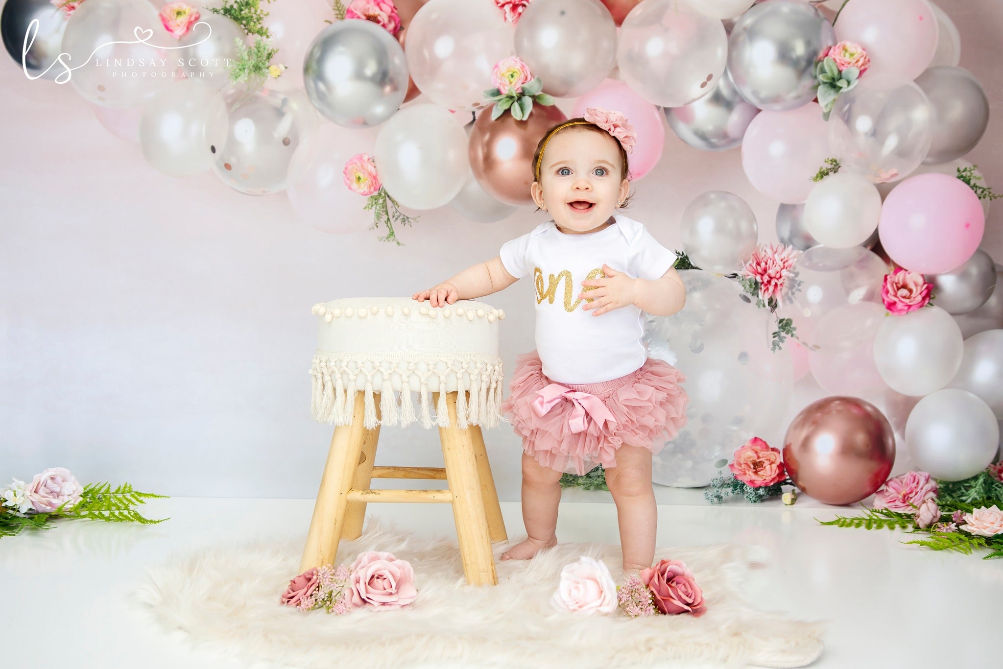 Kate Arc de ballons Fleurs Rose Blanc Toile de fond conçue par Mandy Ringe - Kate Backdrop FR