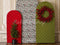 Kate Noël Sapin Couronne Arche Rouge Toile de fond conçue par Mandy Ringe