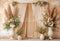 Kate Bohème Beige Fleurs Rideaux Toile de fond conçue par Emetselch