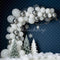 Kate Hiver Ballons Sapins Neige Toile de fond conçue par Patty Roberts