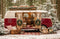 Kate Noël Camping-car Rouge Forêt Toile de fond en Laine conçue par Emetselch