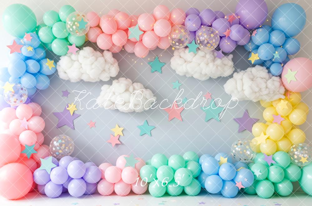 Kate Anniversaire Ballons Nuages Étoiles Pastel Toile de fond conçue par Patty Roberts