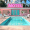 Kate Motel Piscine Rose Rétro Toile de fond conçue par Mini MakeBelieve - Kate Backdrop FR