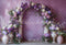 Kate Arc Floral Vases Violet Portrait Toile de fond en Laine conçue par Emetselch