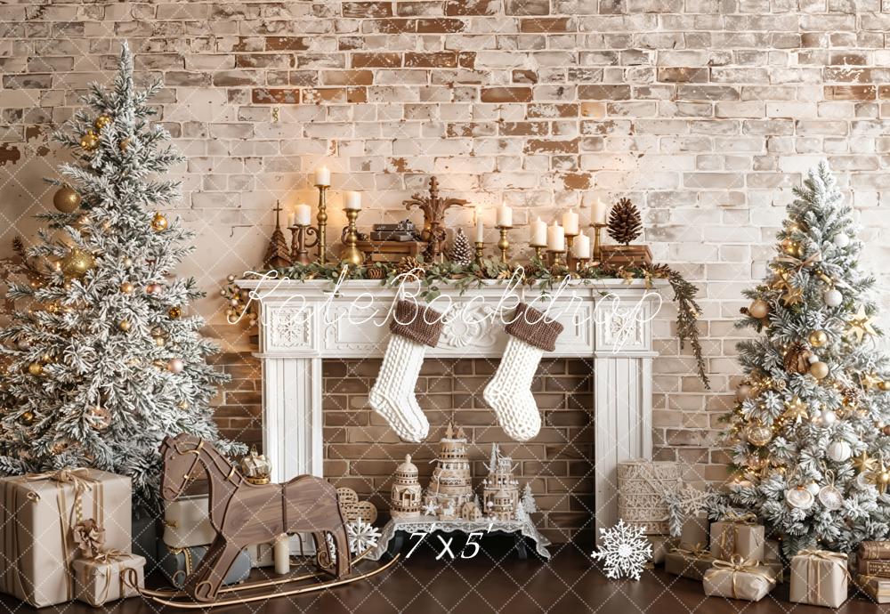 Kate Noël Cheminée Sapins Mur de briques Toile de fond conçue par Emetselch