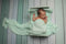 Kate Vert menthe Blanc Bois Tapis de sol en Caoutchouc conçue par Mini MakeBelieve - Kate Backdrop FR