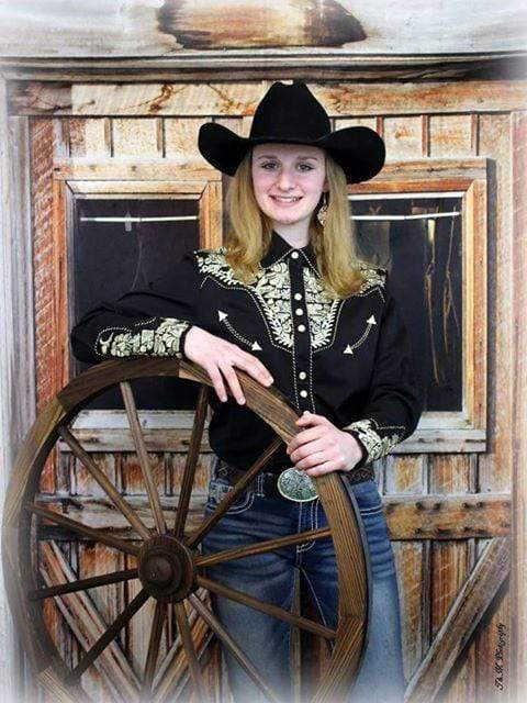 Katebackdrop£ºKate Tack Barn Spring Backdrop for Photography designed by Arica Kirby