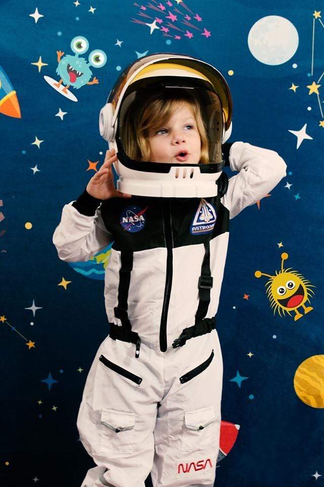 Katebackdrop£ºKate Space astronaut star backdrop designed by Jerry_Sina