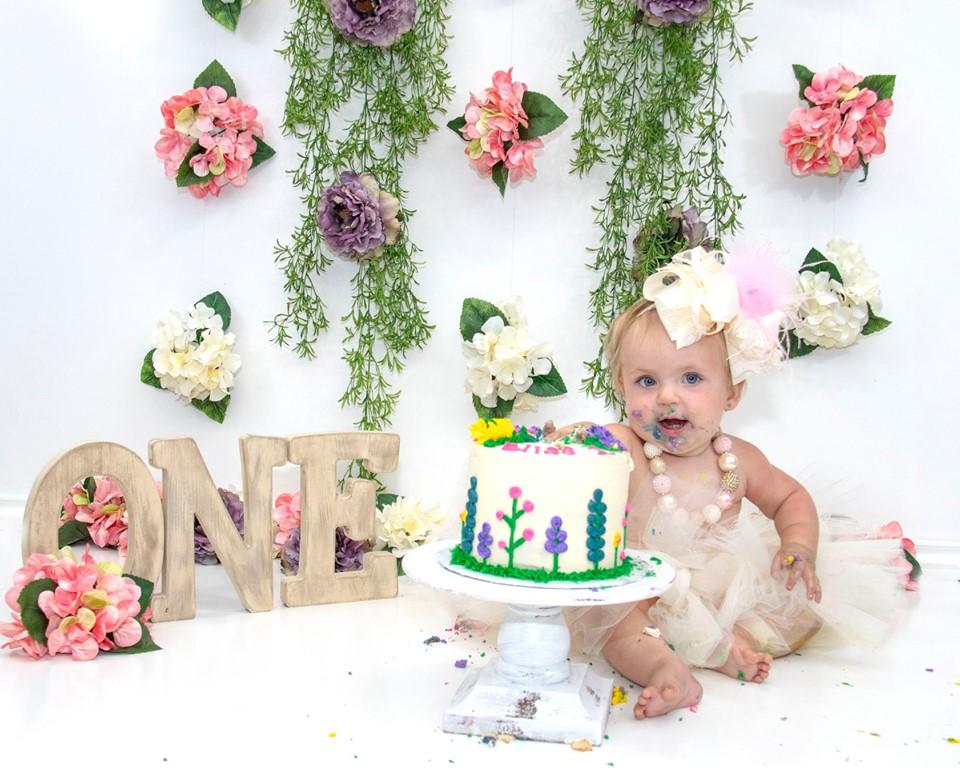 Kate Anniversaire Fleurs Plantes Enfant Toile de fond conçue par Leann West - Kate Backdrop FR