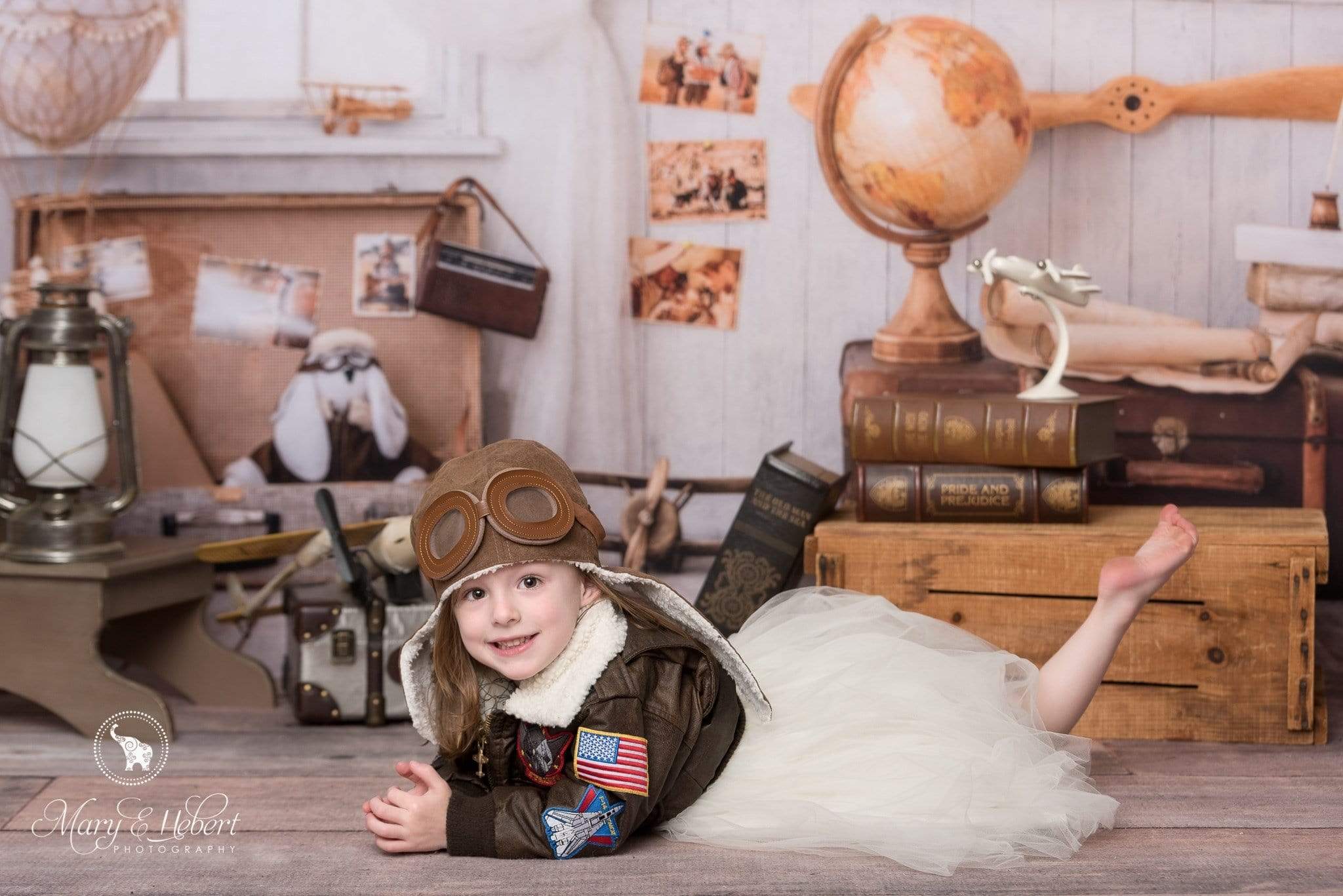 Kate Voyage autour du monde Aventurier Enfants Pilote Toile de fond Retour à l'école - Kate Backdrop FR