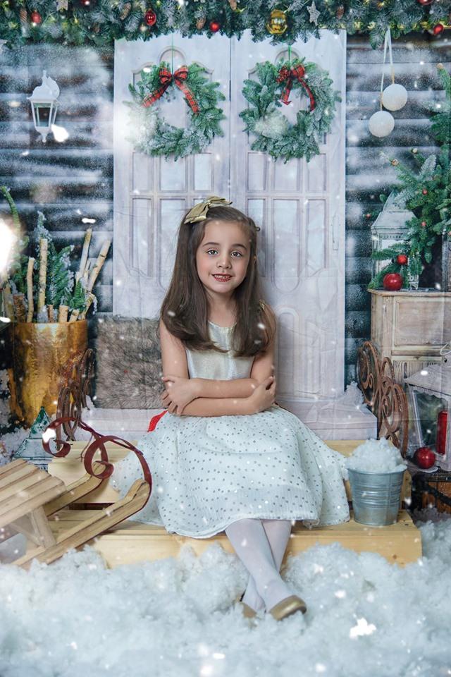 Katebackdrop£ºKate Christmas Trees White Door Decorations  Backdrop for Photography