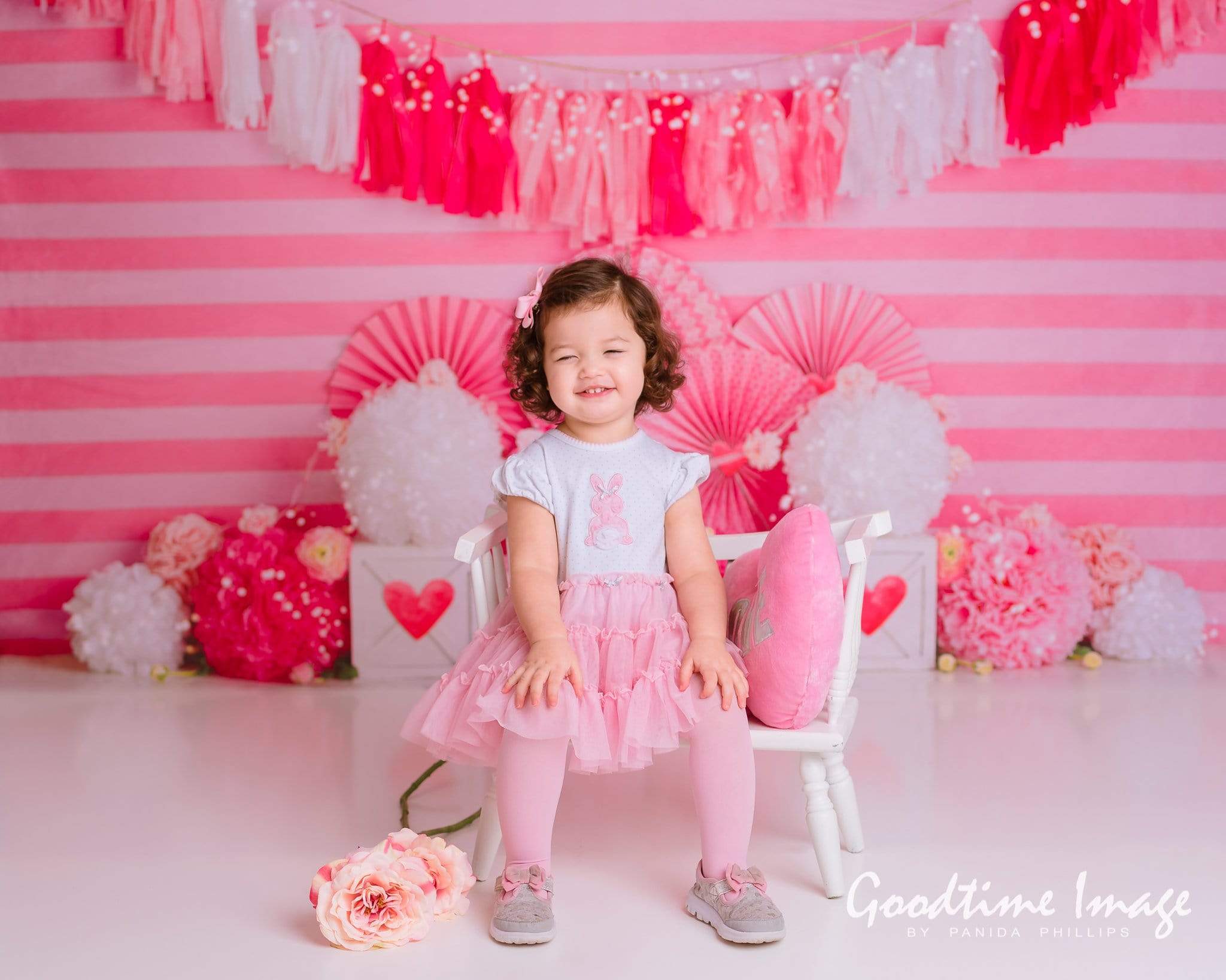 Katebackdrop£ºKate Valentine's Day with Hearts and Stripes Backdrop Designed By Mandy Ringe Photography