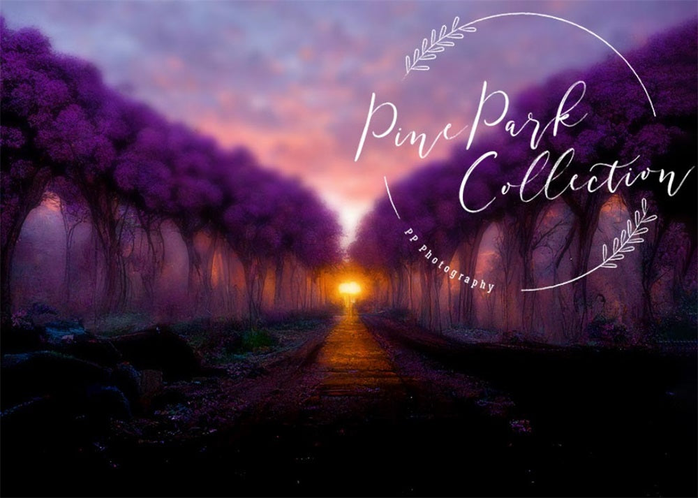 Kate Toile de fond du verger royal violet conçue par Pine Park Collection