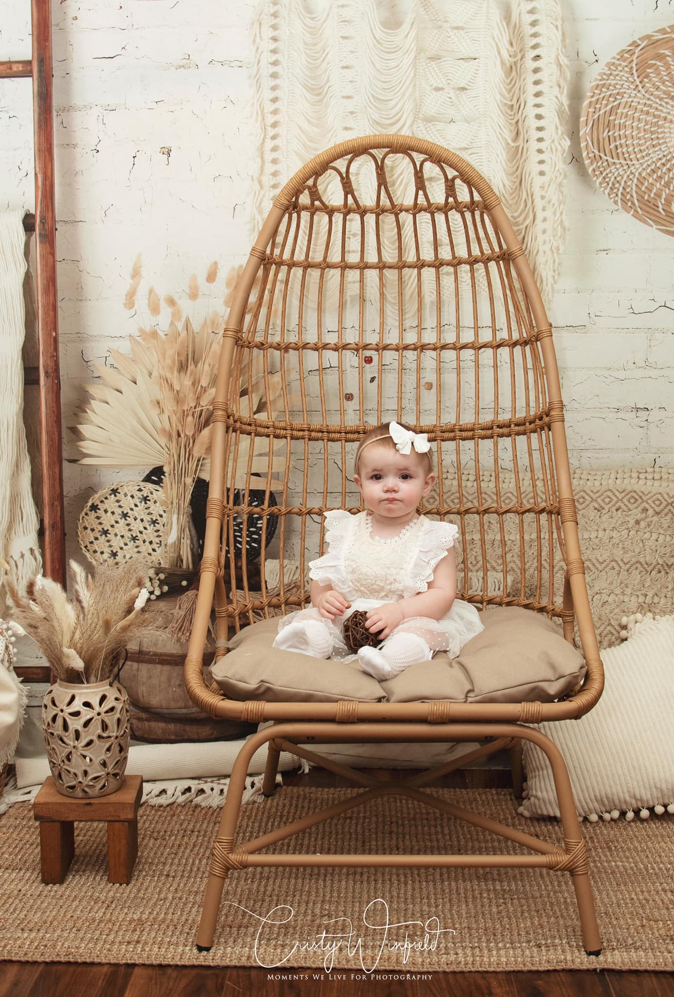 Kate Boho Mur macramé Paniers et échelle Toile de fond conçue par Mandy Ringe Photographie