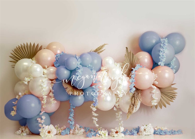 Kate Ballons Bleu Floral Anniversaire Toile de fond conçue par Megan Leigh - Kate Backdrop FR