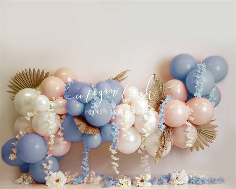 Kate Ballons Bleu Floral Anniversaire Toile de fond conçue par Megan Leigh - Kate Backdrop FR