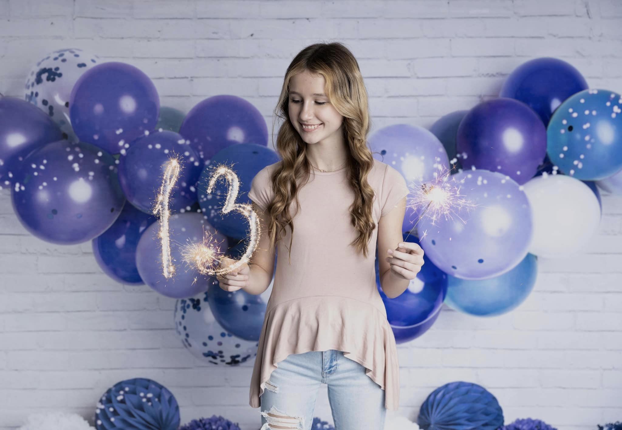 Kate Guirlande Ballons Bleu Anniversaire Toile de fond conçue par Mandy Ringe