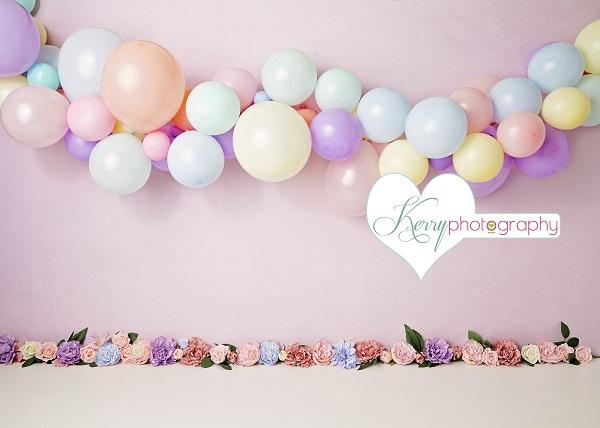 Kate Ballons Fleurs Enfant Anniversaire Toile de fond conçu par Kerry Anderson - Kate Backdrop FR