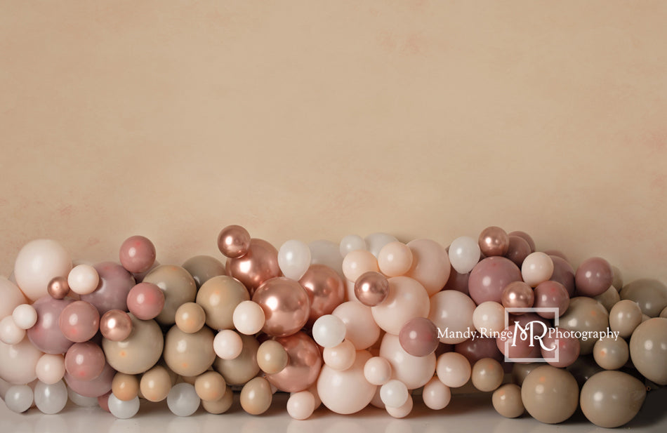 Kate Ballons bohèmes Toile de fond rose mat Conçu par Mandy Ringe Photographie