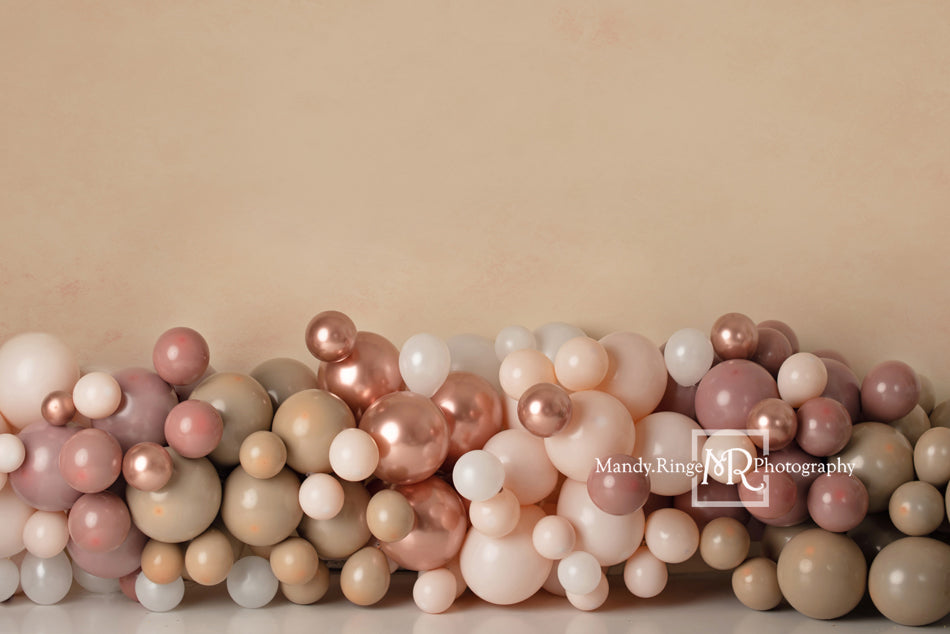 Kate Ballons bohèmes Toile de fond rose mat Conçu par Mandy Ringe Photographie